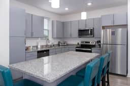 Family Escape w/ Garage, Pool & Park - Imagem 3