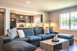 Family Retreat in Birmingham – 7BR/4BA