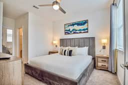 Luxury 2 Br Townhouse with Garage + Pool