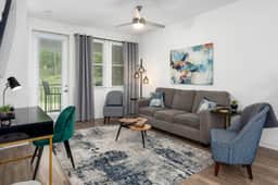 Oak Mountain Retreat: Pool, Gym & Balcony