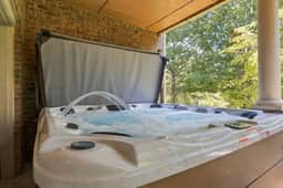 Fairways Abound — Hot Tub · Sleeps 16+ · Estate on the Fairway - Image 2