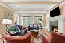 Fairways Abound — Hot Tub · Sleeps 16+ · Estate on the Fairway - Image 4
