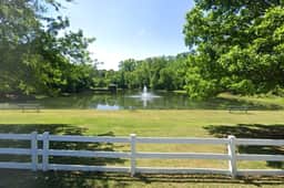Gameday Home · Dog-Friendly · Private Lake - Image 2