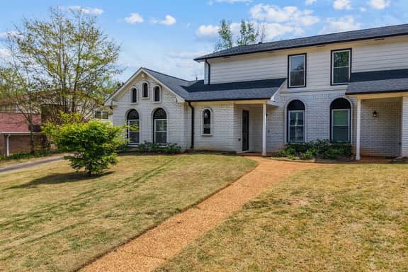 3BR 2 Bath Duplex in Hoover