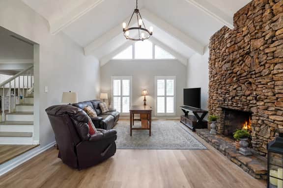 3 BR 2 BA Duplex near interstate - Imagen 2