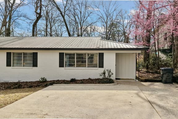 Vestavia 3 BR Great Location