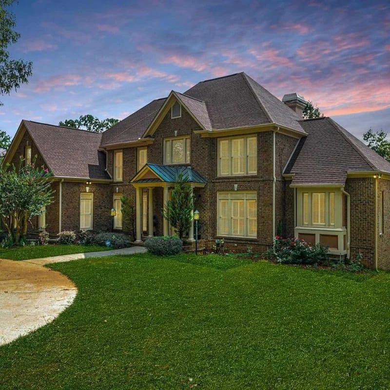 Fairways Abound —  Hot Tub · Sleeps 24 · Estate on the Fairway